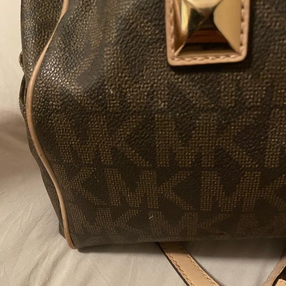 Michael Kors Grayson Bag - Picture 3 of 11